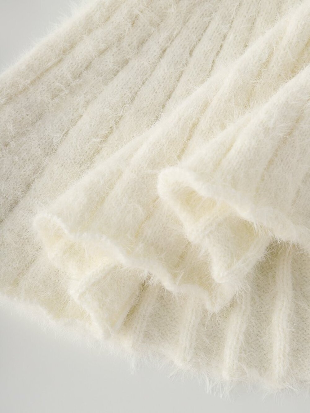 White Casual Women's Rib-Knit Button Front Fuzzy Cardigan - Picture 6 of 6